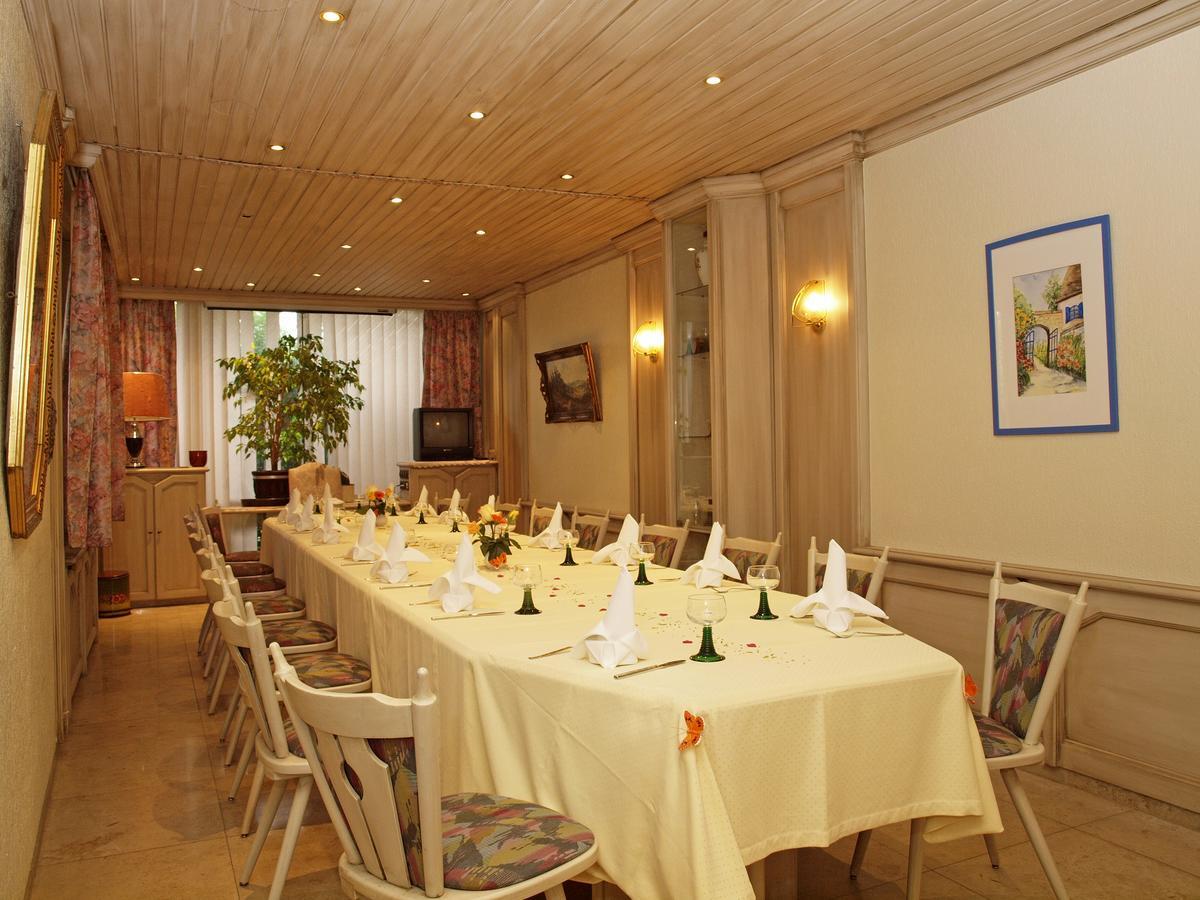 Resengoerg Hotel Ebermannstadt Buitenkant foto